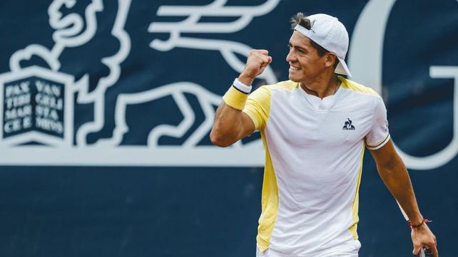 Sebastián Báez superó a Etcheverry por 7-6 (7-5)