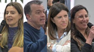 Dirigentes del Partido Socialista debatieron propuestas para Rosario con vecinos, profesionales y representantes de institucionales y organizaciones sociales.&nbsp;