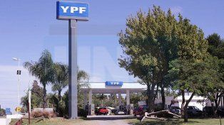 YPF también aumentó el precio de sus combustibles