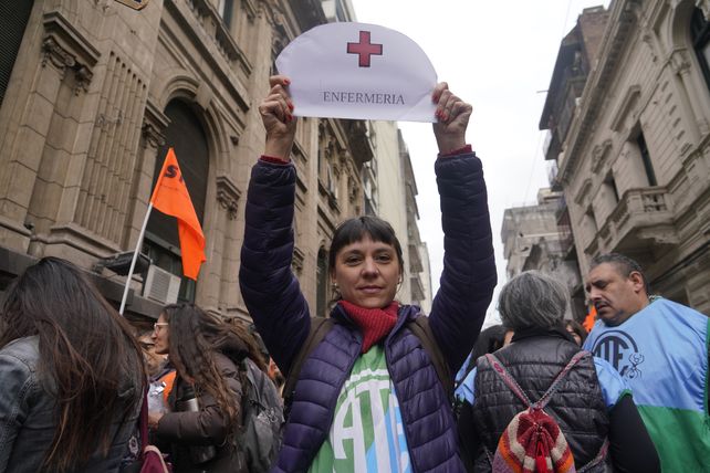 La manifestación en la esquina de Laprida y Rioja.