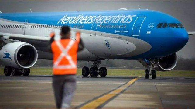 El oficialismo ya cuenta con dictamen favorable para privatizar Aerolíneas Argentinas