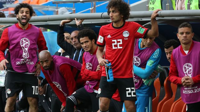 Uruguay logra una victoria agónica en el debut ante Egipto
