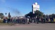 Trabajadores de Granja Tres Arroyos se movilizaron en Concepción del Uruguay para reclamar salarios y la reactivación de la planta. Aguardan respuestas Trabajadores de Granja Tres Arroyos se movilizaron en Concepción del Uruguay para reclamar salarios y la reactivación de la planta. Aguardan respuestas