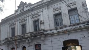 Asalto y abuso sexual en una casa de la zona oeste: la víctima fue trasladada a la Comisaría de la Mujer.&nbsp;
