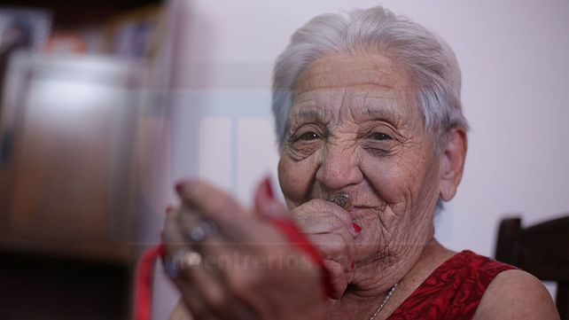 Paula, la abuela de 95 años que cura de palabra a los jugadores de Patronato
