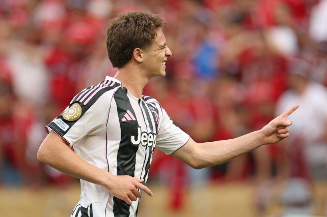 Juventus goleó 4-1 al Wydad y se clasificó a los octavos de final.