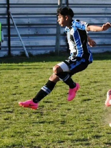 Sportivo Urquiza se quedó con el clásico más popular y sacó ventaja ante Peñarol