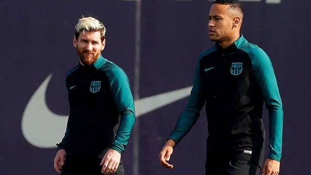 Pep Guardiola abrió la puerta para que Messi llegue al Manchester City