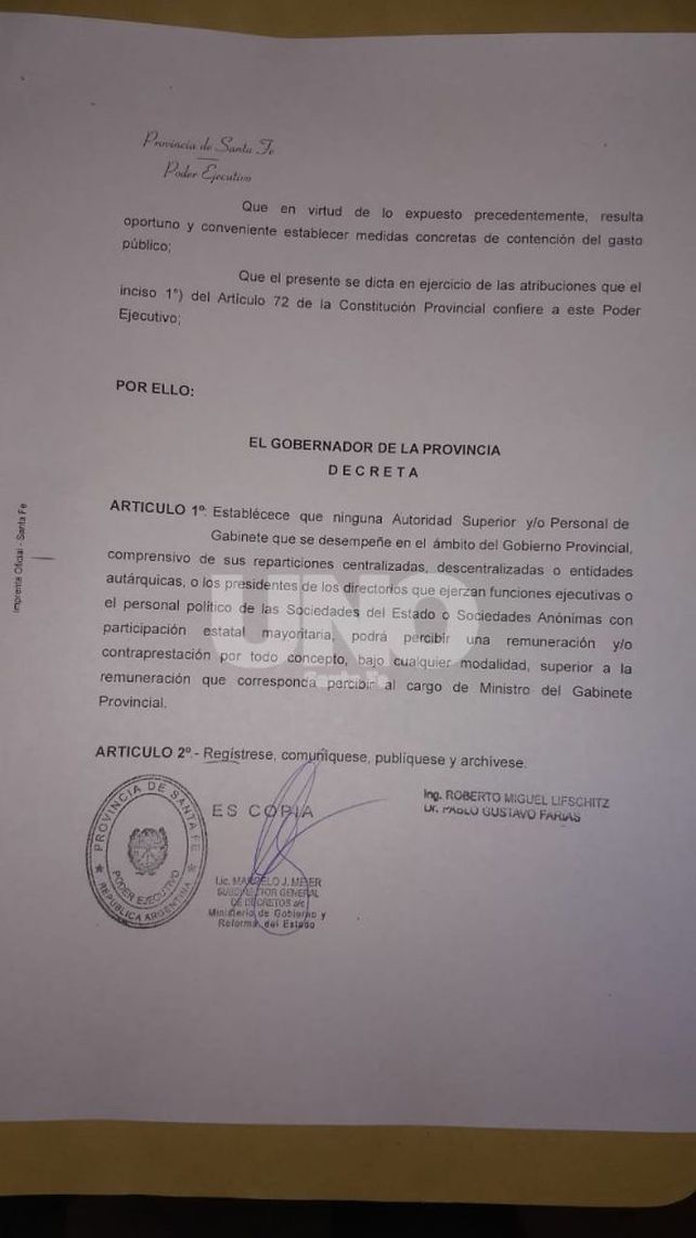 Lifschitz firmó el decreto que le pone un techo salarial a los funcionarios políticos