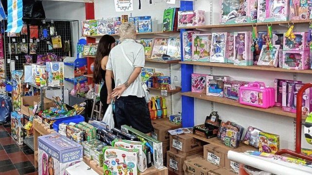 Comerciantes están conformes con las ventas por la Navidad.
