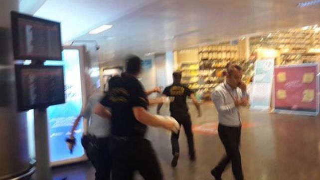 Atentado en Estambul:  dos explosiones en un aeropuerto deja al menos 28 muertos y más de 60 heridos