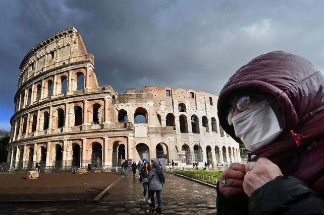 Coronavirus: Italia elimina el uso obligatorio de barbijo al aire libre