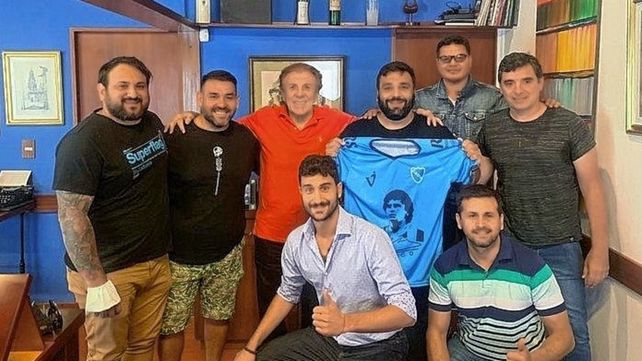 Reinaldo Merlo renunció como DT de Defensores Unidos.