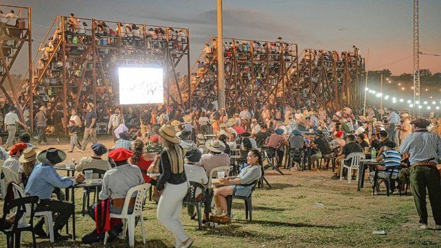 El jueves comienza la 51° edición del Festival de Jineteada y Folclore de Diamante. Habrá 20 tropillas y 350 montas. Los organizadores estiman que las cifras de asistentes superará la edición 2022