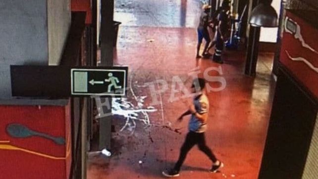 El sospechoso salió del mercado y la policía sospecha que se dirigió a la zona universitaria. Foto: Gza. El País