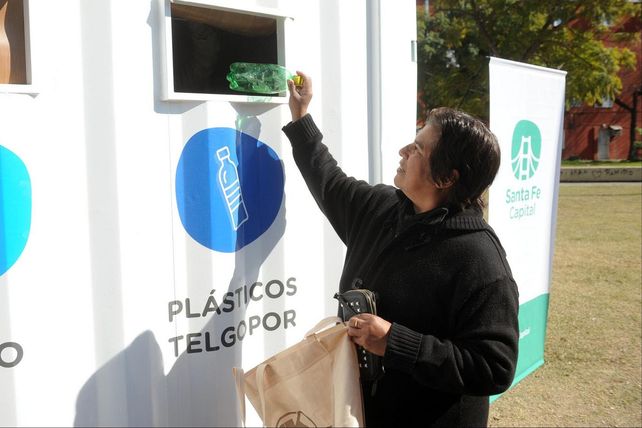 CCU y la Municipalidad refuerzan su plan de acción por una ciudad más limpia CCU y la Municipalidad refuerzan su plan de acción por una ciudad más limpia