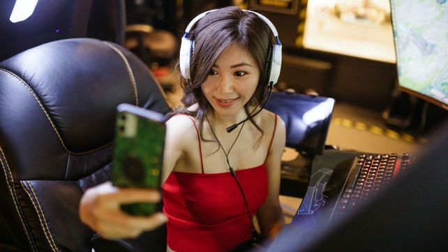Influencer sólo si tenés estudios: China exigirá cualificación para hablar de temas complejos en redes