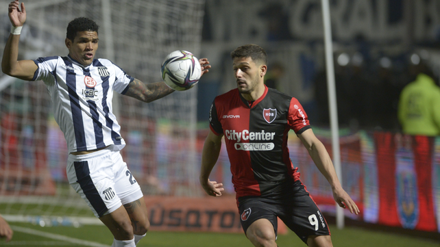 Juanchón García fue titular en Newell's contra Talleres por los octavos de final de la Copa Argentina 2022.