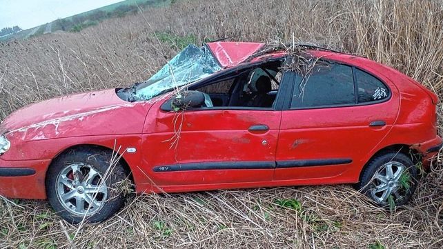 Accidente en la ruta 18: volcó un joven y fue hospitalizado