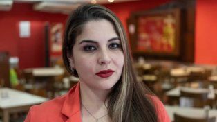 Antonella Menem tiene 36 años y desde los 15 lleva el apellido de su padre