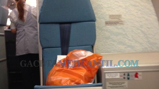 Escándalo en un vuelo de Aerolíneas por pasajeros colados