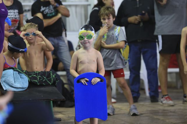 Torneo de Natación 114° Aniversario del Club Atlético Estudiantes de Paraná