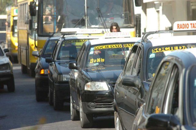 Los taxistas marcharán al Ministerio de Seguridad para entregar un petitorio