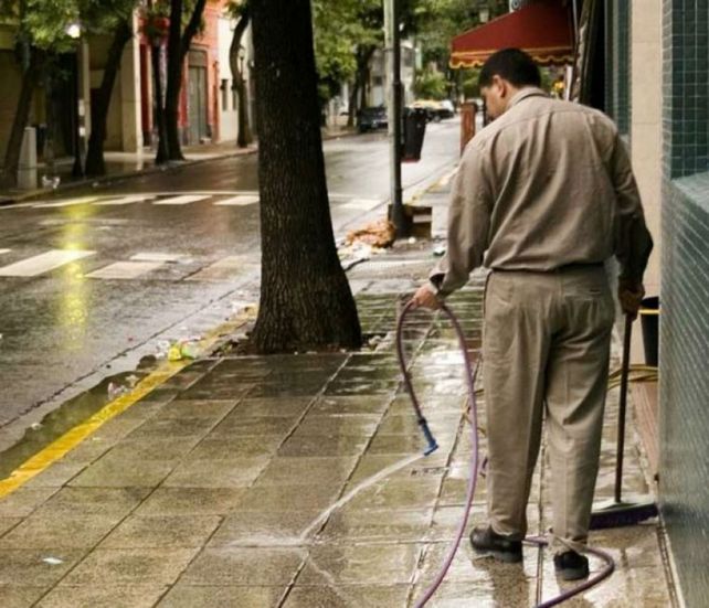 Advierten que las expensas subirán el 40 por ciento por el aumento abusivo a los porteros