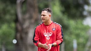 El DT Matías Módolo tiene en el plantel de Chacarita a varios jugadores formados en las inferiores de Newells