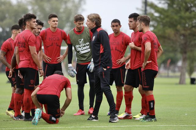 Heinze quiere que todos los jugadores estén en condiciones de entrar y dar la talla.