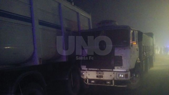 Cuádruple choque con un camionero muerto y el tránsito interrumpido