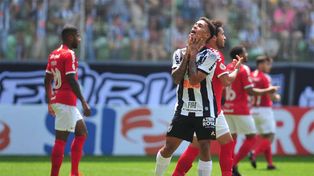 Dura derrota de Mineiro en la previa del duelo ante Colón