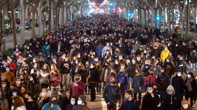 Cataluña se planta por la libertad de expresión tras la detención de un rapero