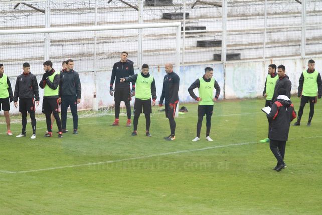 Medio equipo nuevo. Patronato presentará esta noche cinco de las nueve incorporaciones en el 11 inicial.&nbsp;