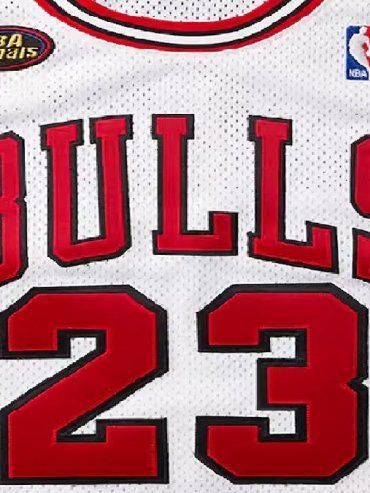 Una icónica camiseta de Michael Jordan será subastada en más de 10 millones de dólares