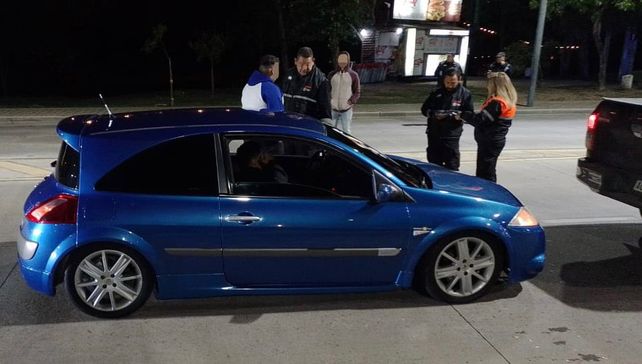 Picadas en zona norte: remitieron al corralón cinco autos preparados para carreras