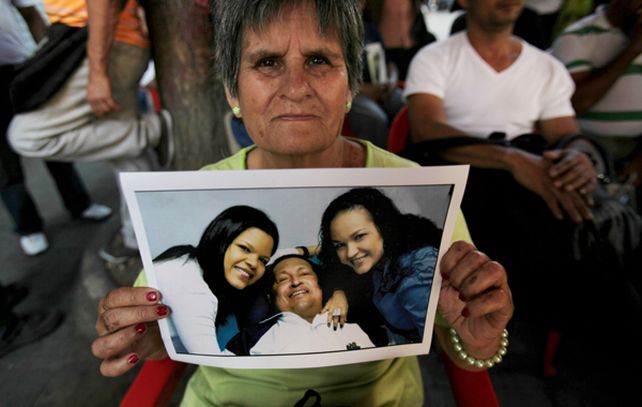 Las fotos de Chávez no terminan con la incertidumbre política en Venezuela