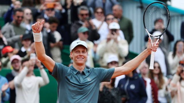 Sinner se consagró en Montecarlo y recuperó el número uno del mundo tras vencer a Alcaraz