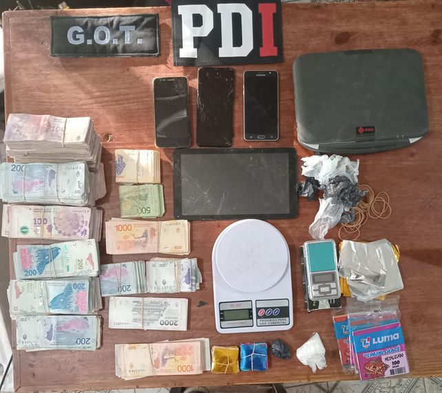 Detuvieron a seis vendedores de drogas en los barrios Guadalupe Oeste y Nueva Pompeya de Santa Fe