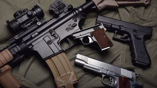 El edil Leo Caruana busca que el Concejo desaliente la compra de armas en menores de 21 años
