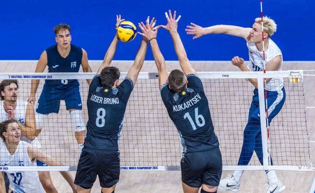Argentina dio vuelta un partidazo y le ganó 3-2 a Finlandia.