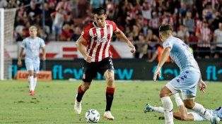 Estudiantes fue local en La Plata.