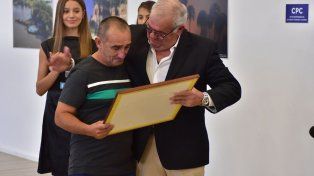 Sebastián David, junto al gerente general de UNO, Alejandro Cartasso.