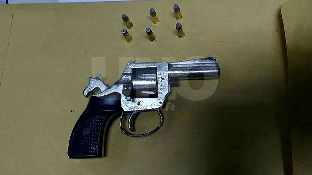 Barranquitas: detuvieron en un tiroteo a tres chicos armados