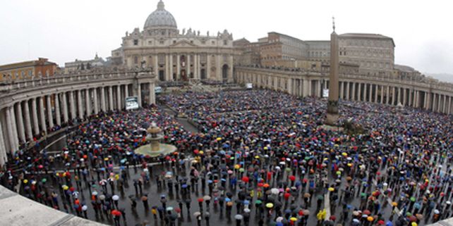 El Papa pidi&oacute; por la paz en el T&iacute;bet e Irak en el mensaje de Pascua
