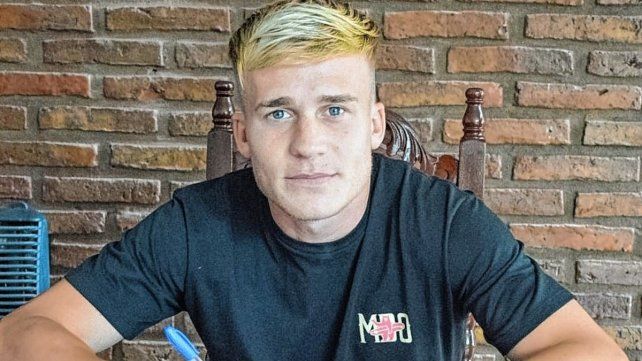 Pablo Hofstetter renovó vínculo con Patronato hasta 2025.