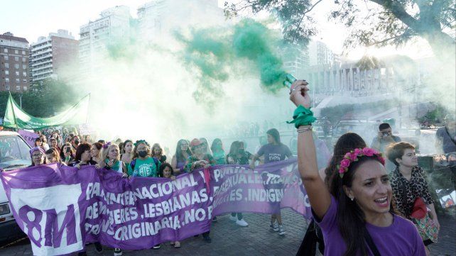 Rosario salió a la calle en el 8M para luchar contra las desigualdades ...