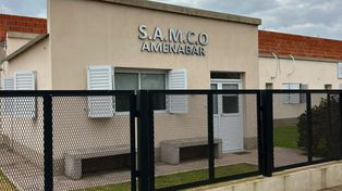 El proyecto prevé el reacondicionamiento integral de la cubierta, mejoras estructurales, nuevos revoques, pintura exterior, trabajos de zinguería, construcción de veredas perimetrales y adecuación de desagües pluviales, entre otras intervenciones.