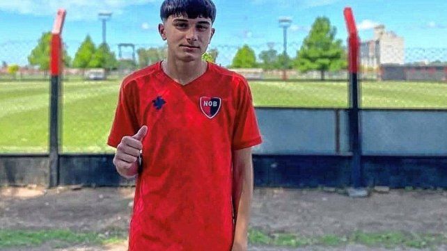 El uruguayense Agustín de los Santos debutó en la Novena División de Newells.