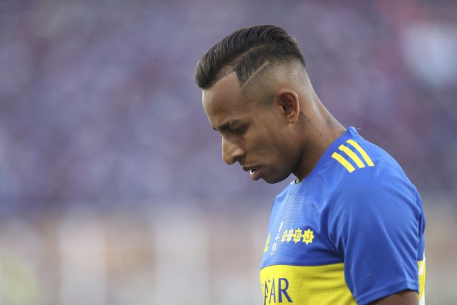 El jugador de Boca podría quedar detenido.